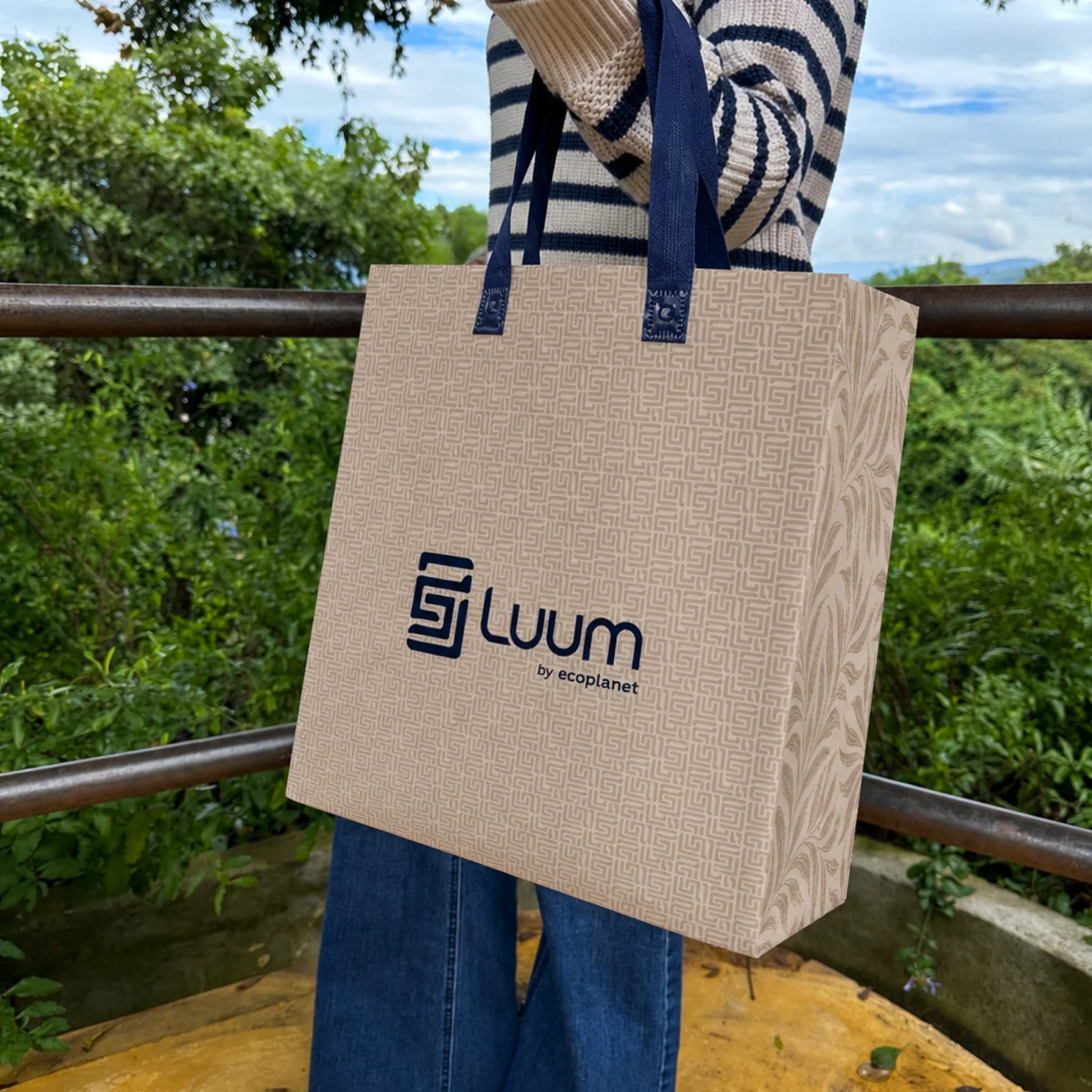 LUUM Reusable Bag Solution - View 3